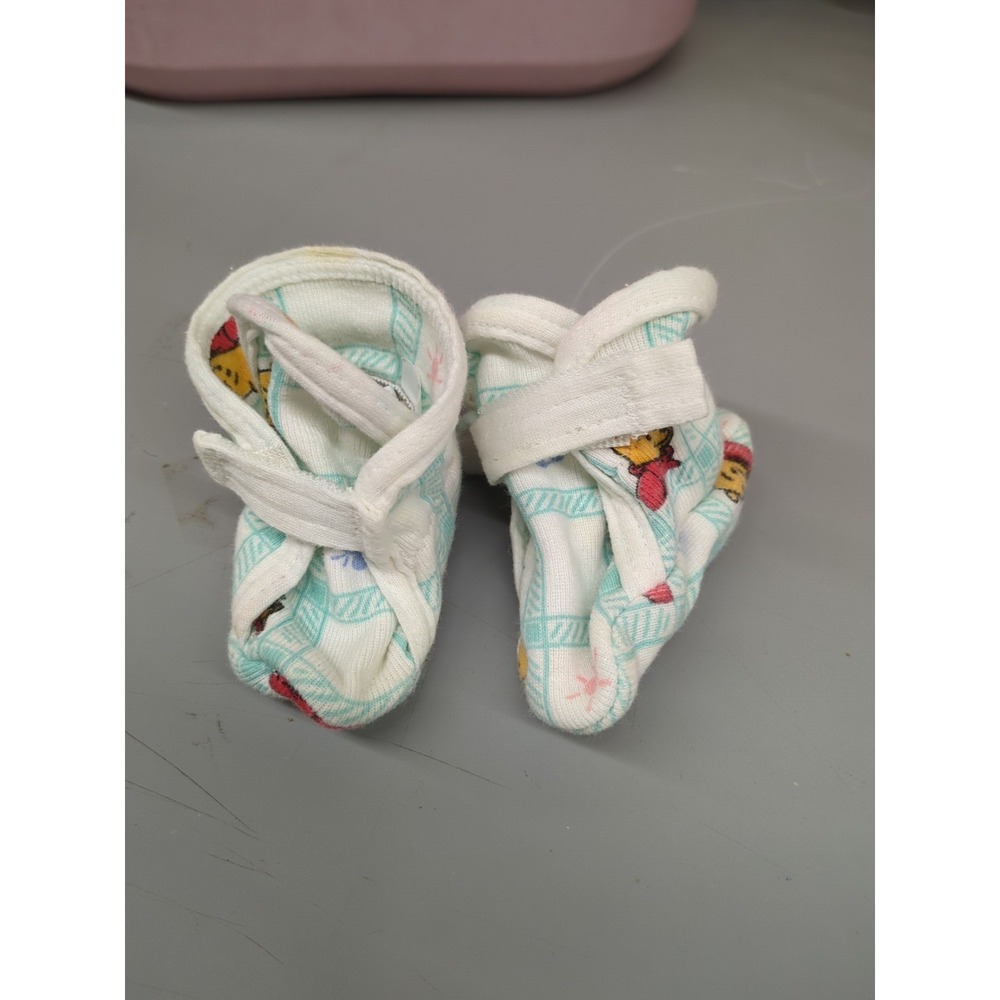 Vintage Winnie the Pooh Baby Booties   Sz. New Born